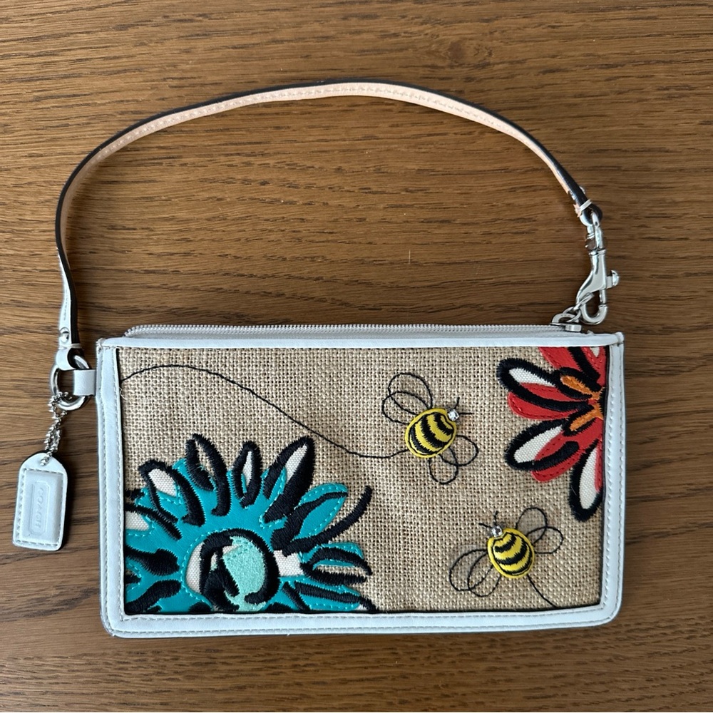 Coach Wristlet Pouch Floral Bumble Bee Crystals Burlap Leather Trim Zip Purse - Picture 11 of 15